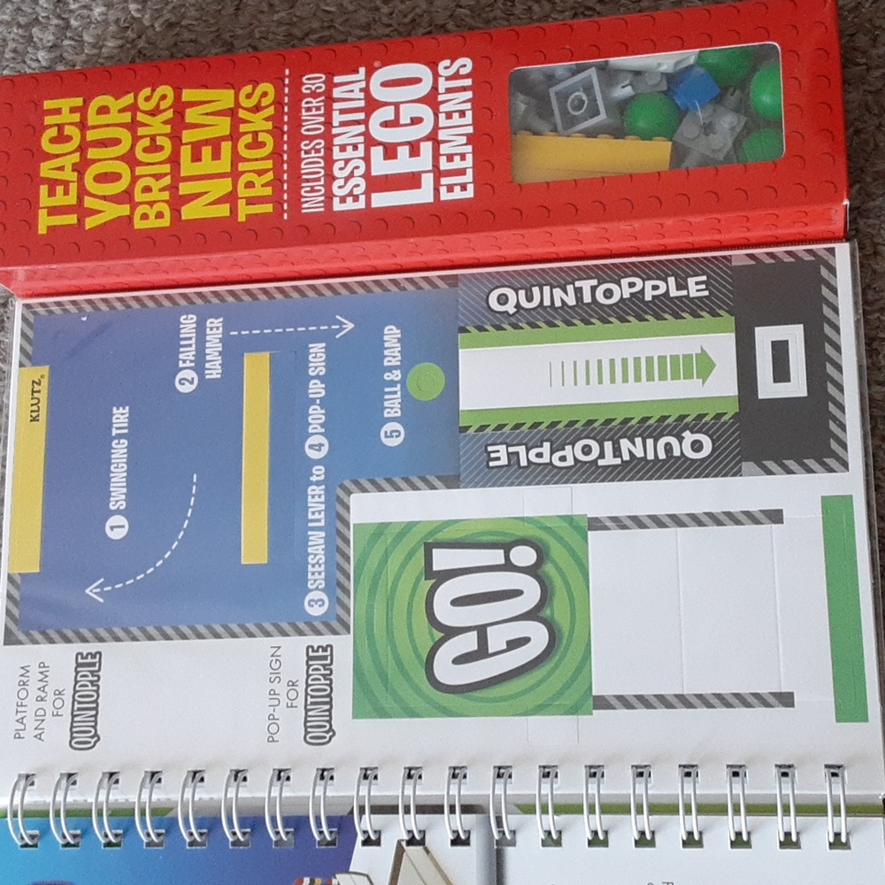 LEGO Build Book - Picture 2 of 8